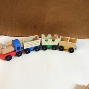 Melissa & Doug Wood Farm Train Set